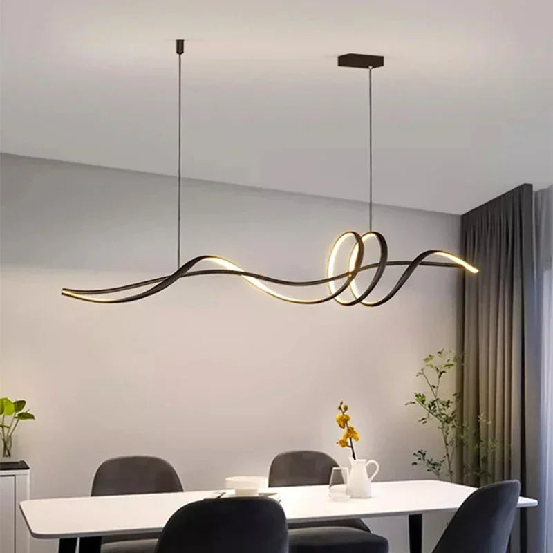 Designer LED Pendelleuchte im Schwungdesign