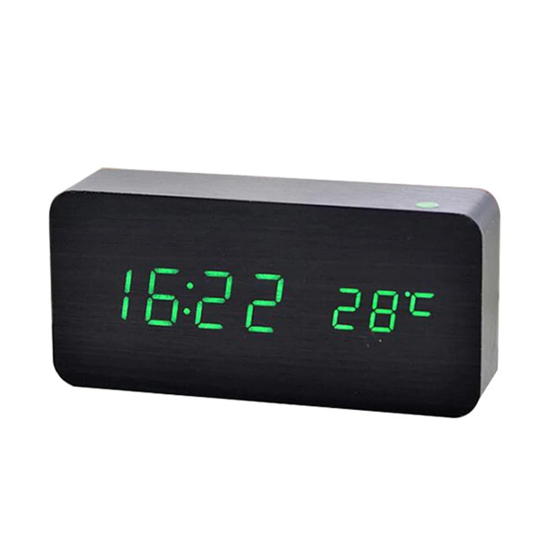 Moderner Digitaler Wecker mit LED-Anzeige